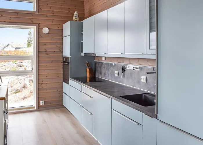 4 Bedroom Beautiful In